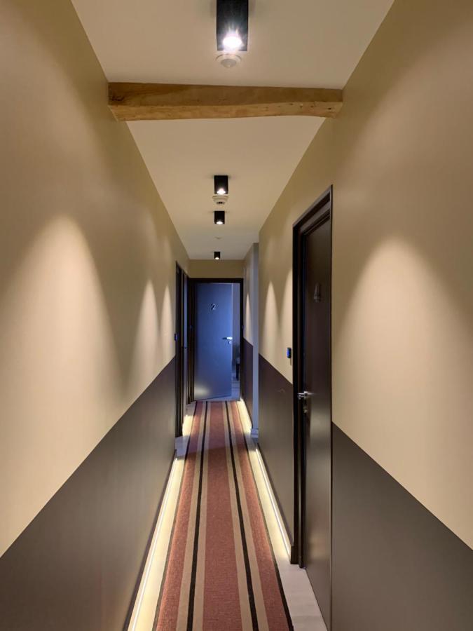 Km 41 Hotel Chaumont-sur-Tharonne Exterior photo